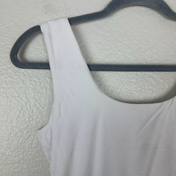 Re Ona White Signature Tank Crop L Stretchy Minimalist Contemporary Summer - Picture 9 of 11